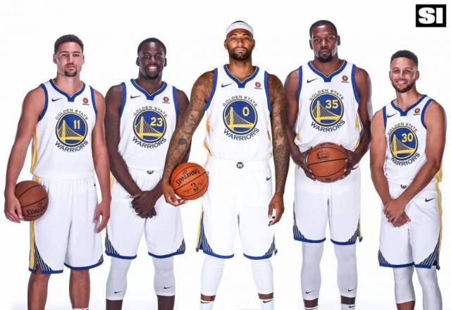 talkSPORT：多家沙特俱乐部有意萨拉赫，每赛季收入可达1.75亿镑（据talkSPORT报道，多家沙特豪门有意引进萨拉赫，其年收入或高达1.75亿英镑）