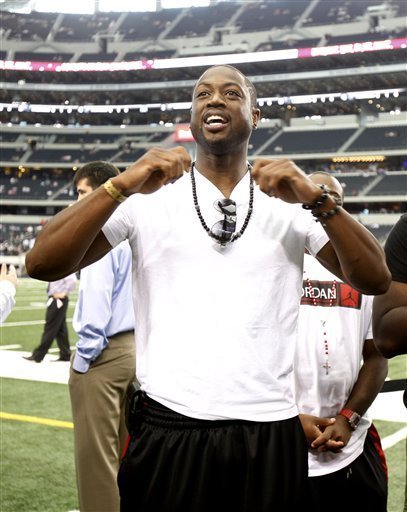 谌贻琴出席国家足球青训中心揭牌仪式（谌贻琴参加国家足球青训中心揭牌活动）