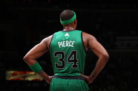 延续状态！基昂特·乔治三分7中4轰29分10助（状态正佳！基昂特·乔治三分7投4中砍下29分10助攻）