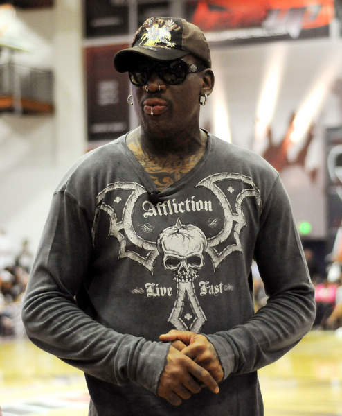 U22国足vs乌兹别克斯坦U22：拜合拉木替补，蒯纪闻、毛伟杰首发（U22国足战乌兹别克U22：蒯纪闻、毛伟杰先发，拜合拉木替补）